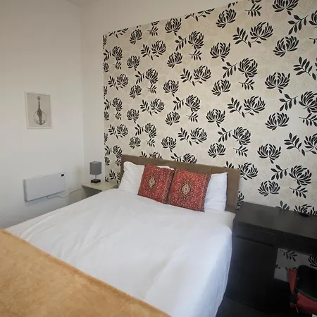Ideal For Groups - Modern 2 Bedroom Apartment - Free Parking, Transit Links, Close To Stadiums Manchester Exterior photo