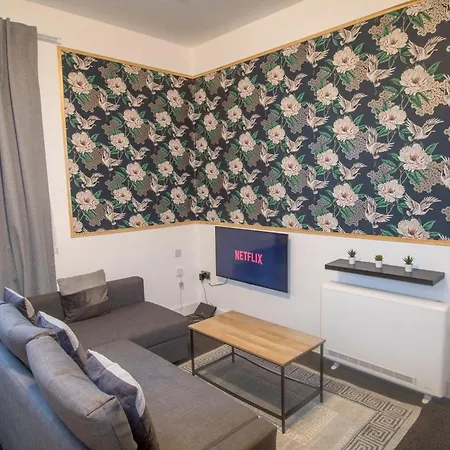 Ideal For Groups - Modern 2 Bedroom Apartment - Free Parking, Transit Links, Close To Stadiums Manchester Exterior photo
